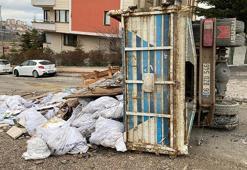 Yokuşta kayan kamyonet, park halindeki 11 araca çarptı; 1 yaralı