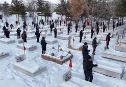 'Milli Bilinç Kampı'na' katılan 130 izciden Karskapı Şehitliği'ne ziyaret