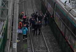 Marmaray'da raylara atlayan kişi hayatını kaybetti