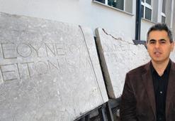 Doç. Dr. Yiğitpaşa: Bolu'daki stadion yazıtı mimari açıdan benzersiz