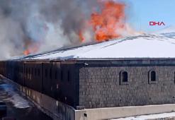 Erzurum'da tarihi Taşambarlar'da yangın