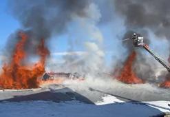 Erzurum'da tarihi Taşambarlar'daki yangın kontrol altında