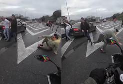 Kavacık'ta sürücülerin yumruklu yol kavgası kamerada