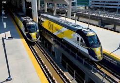 ABD'de itfaiye aracı ile tren çarpıştı: 15 yaralı