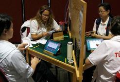 Üniversite yıllarında ilgi duyduğu briçte dünya şampiyonluğu yaşadı