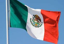 Meksika'nın Guatemala sınırında 11 mezarda 15 ceset bulundu