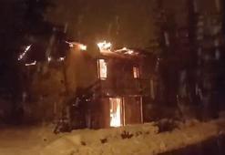 Yayla evi yangında kullanılamaz hale geldi