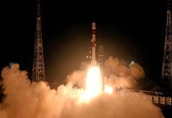 Hindistan, uzayda kenetlenme misyonu kapsamında ilk roketini fırlattı
