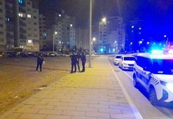 Otobüs durağında bıçaklı kavga: 1 yaralı