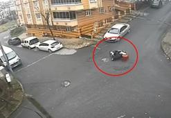 Gaziosmanpaşa'da motosiklet kazası kamerada