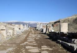 1 yılda 40 bin Hristiyan, hacı olmak için Yalvaç'a geldi