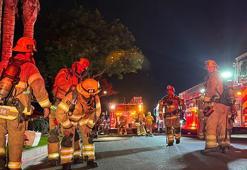 California'da küçük uçak binaya çarptı: 2 ölü, 18 yaralı