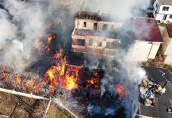 Tekirdağ'da pazar tezgahlarında başlayan yangın, evlere sıçradı