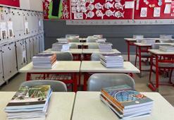 Özel okullarda 'Maarif Modeli' ders kitabı anketi