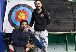 Markette tanıştığı milli haltercinin önerisiyle başladığı okçulukta şampiyonluk istiyor