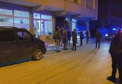 Çekmeköy'de 2 kişi silahla yaralandı