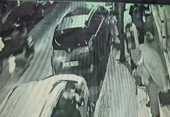 Küçükçekmece'de eşiyle evine giden esnafa silahlı saldırı