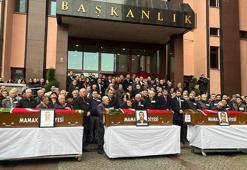 Ankara'da kazada ölen 3 işçi için belediye önünde tören