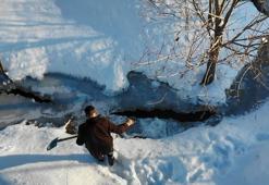 Bayburt'ta termometreler eksi 17'yi gösterdi; dere ve göletler dondu