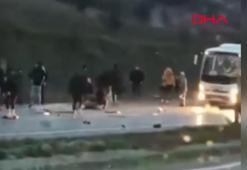 Gönen'de işçi servis midibüsü kaza yaptı: 4'ü ağır, 25 yaralı