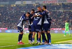 Fenerbahçe 3 puanı 3 golle aldı