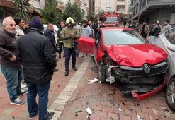 Avcılar'da yayaya ve iki araca çarpan otomobil sürücüsü kaçtı