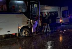 Akhisar'da iki işçi servisi çarpıştı; 35 yaralı