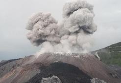 Ibu Yanardağı için uyarı seviyesi en üst düzeye çıkarıldı
