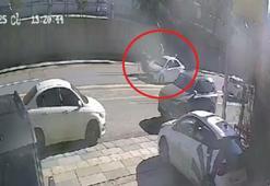 Ankara'da otomobilin çarptığı motosikletli kurye öldü; kaza kamerada