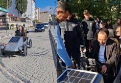 Liseliler, güneş enerjisiyle çalışan araç geliştirdi; kaymakam tur attı