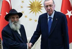 Cumhurbaşkanı Erdoğan, Alevi dedesi Uğurlu'yu kabul etti