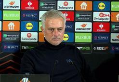 Jose Mourinho: VAR, hakeme yardım etmek için orada