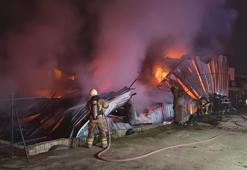 Bursa'da yanan fabrikadan geriye hurda yığını kaldı