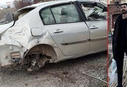 İş yerinin duvarına çarpan otomobilin sürücüsü öldü