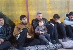 Çöken 4 katlı binanın enkazında kalan 5 kişinin kaldığı dairenin zili çalışmıyormuş