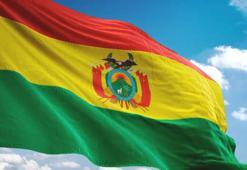 Bolivya'da yolcu otobüsü köprüden düştü: 19 ölü