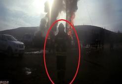 'Helallik' isteyip yanan petrol kuyusunun vanasını kapatan itfaiyeci ve arkadaşlarına başarı belgesi