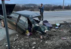 Mucize kurtuluş; ikiye bölünen otomobilden yara almadan kurtuldu