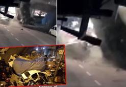 Freni boşalan kamyonun 7 araca çarpıp, sürüklediği otomobille köprüden uçtuğu kaza kamerada: 3 ölü, 12 yaralı