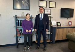 Sibel hemşire, ablasından alınan karaciğerle hayata tutundu