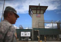 ABD düzensiz göçmenleri Guantanamo Körfezi'ne göndermeye başladı