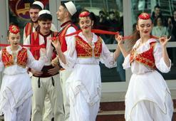Edirne'de Uluslararası Balkan Halk Oyunları Festivali başladı