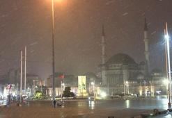 İstanbul'da kar yağışı, gece saatlerinde etkisini gösterdi