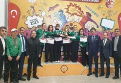 Toplamda 600 km yol kat ederek antrenman yapan gençler, ikinci kez Türkiye Şampiyonu oldu