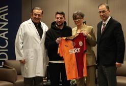 Galatasaraylı futbolculardan Kanser Günü'nde farkındalık mesajı