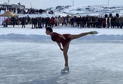 Çıldır Gölü’nde buz şenliği
