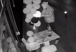 Çiğ köftecinin açılışta kullandığı balonların çalınması kamerada