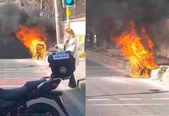 Kağıthane'de elektrikli motosiklet alev alev yandı; o anlar kamerada