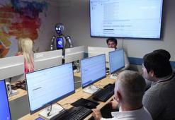 ‘İnsansı robot Akademisyen Maya, Türkiye’nin dijital dönüşümüne büyük katkı sağlayacak’