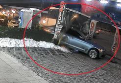 Kayseri'de 6 aracın çarpıştığı zincirleme kazada 7 kişi yaralandı; o anlar kamerada